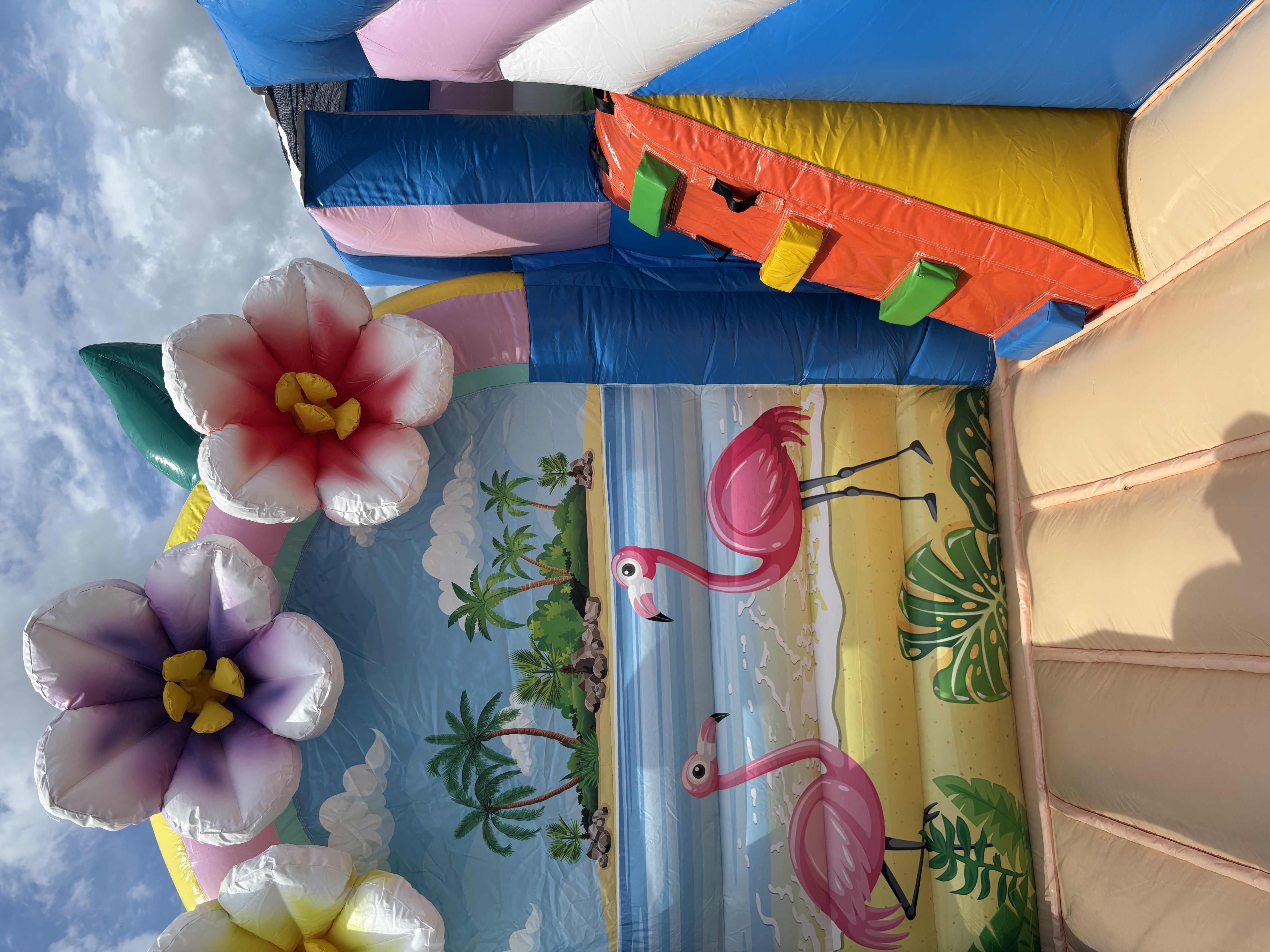 Strandparty mit Flamingo